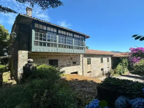 Casa en calle O Outeiro